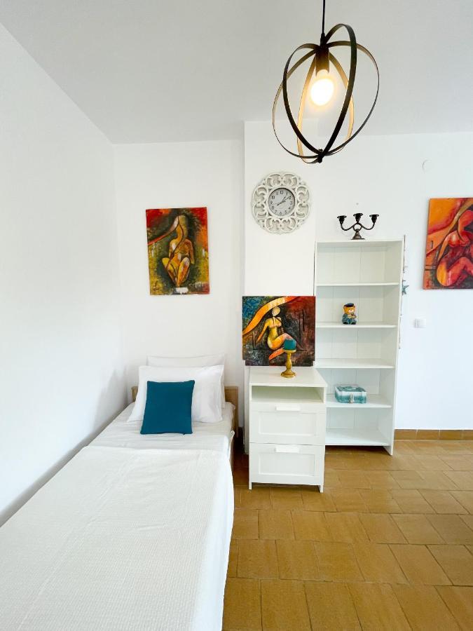 Spacious Apartment Amaros กอร์จูลา ภายนอก รูปภาพ