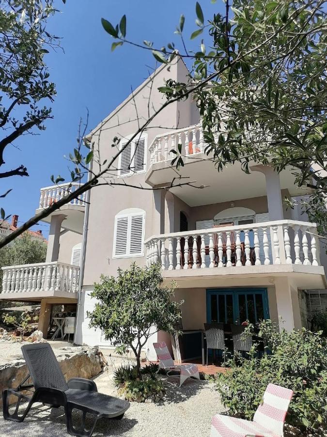 Spacious Apartment Amaros กอร์จูลา ภายนอก รูปภาพ